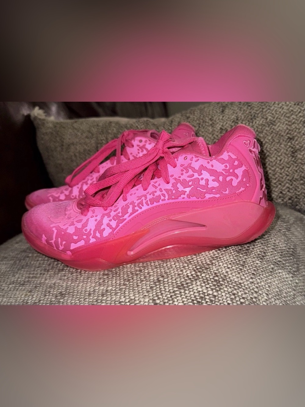 Nike Air Jordan Zion 3 DV3869-600 Boys Youth Size 4.5 * Pink Lace-Up Sneakers